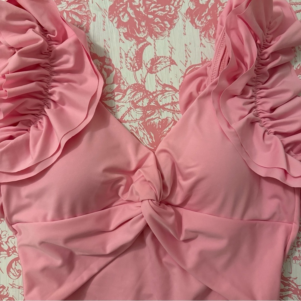 Lilly Pulitzer Steviekate One-Piece Swimsuit Conch Shell Pink Ruffle Sz 10 NWT - Picture 4 of 8